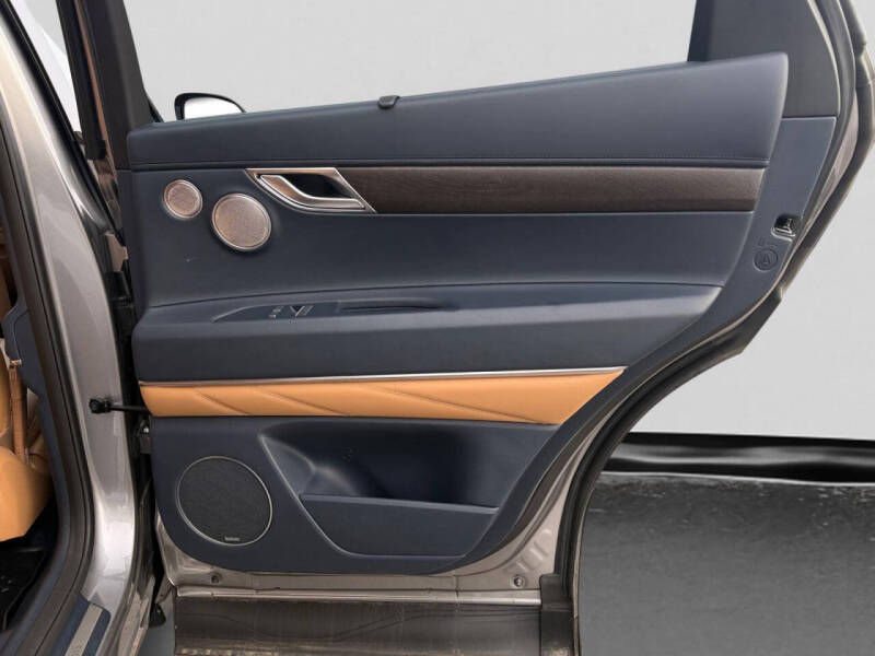 2023 Genesis GV80 2.5T