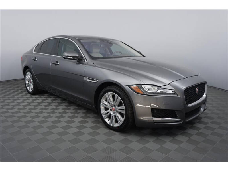 2017 Jaguar XF 35t Premium