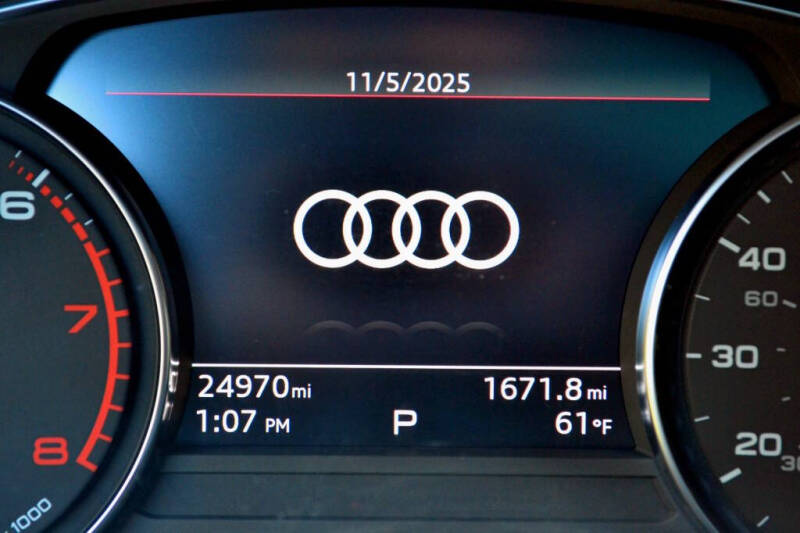 2023 Audi Q5 quattro Premium 40 TFSI