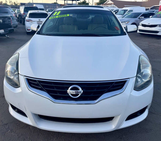2011 Nissan Altima 3.5 SR