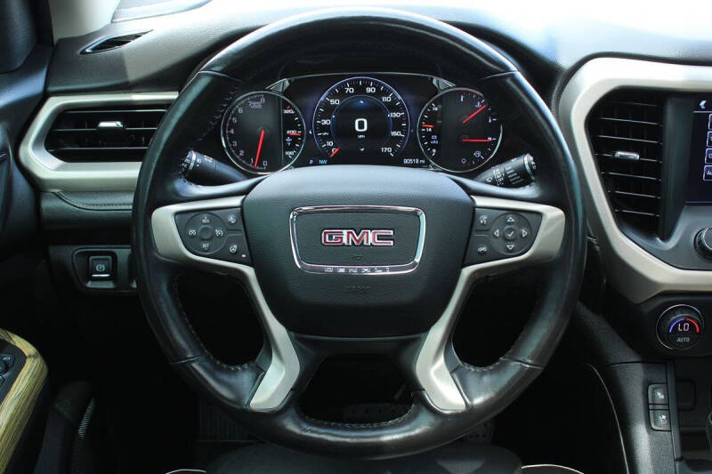 2017 GMC Acadia Denali