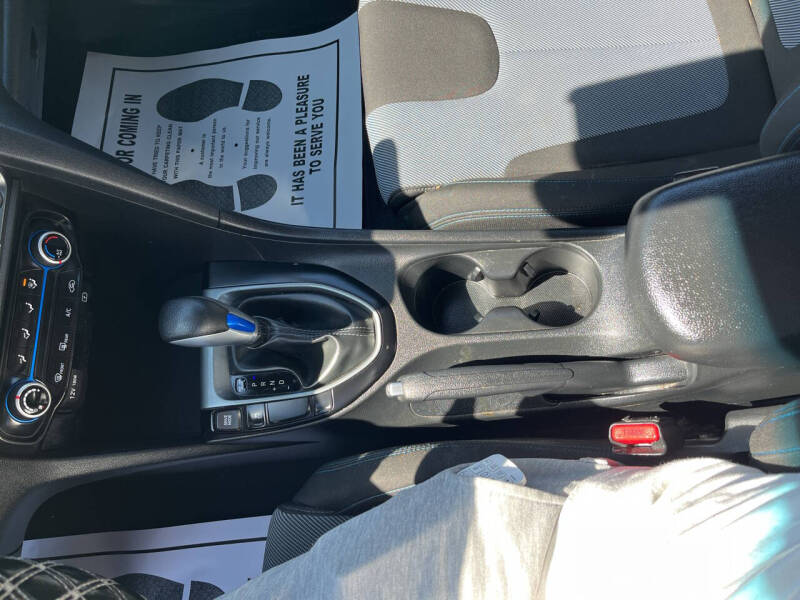 2019 Hyundai Veloster 2.0L