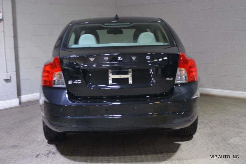 2010 Volvo S40 2.4i