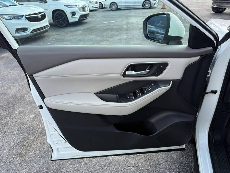 2021 Nissan Rogue SL