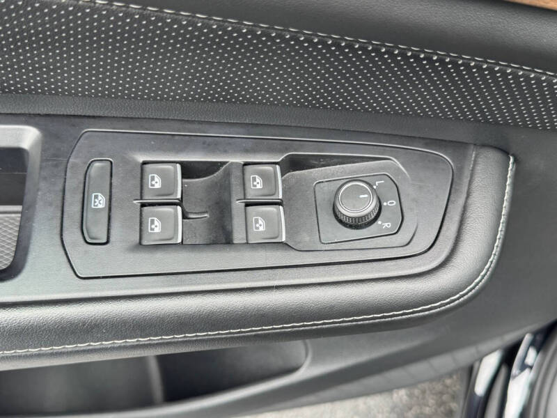 2024 Volkswagen Atlas SE