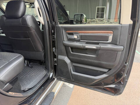 2015 RAM 2500 Laramie