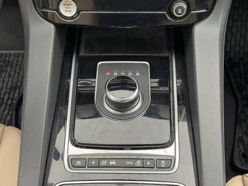 2017 Jaguar F-PACE 35t Premium