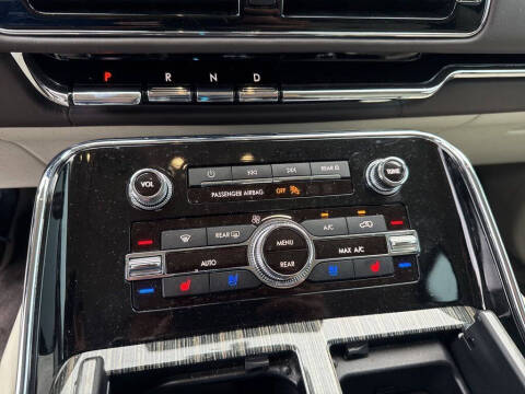 2024 Lincoln Navigator Black Label