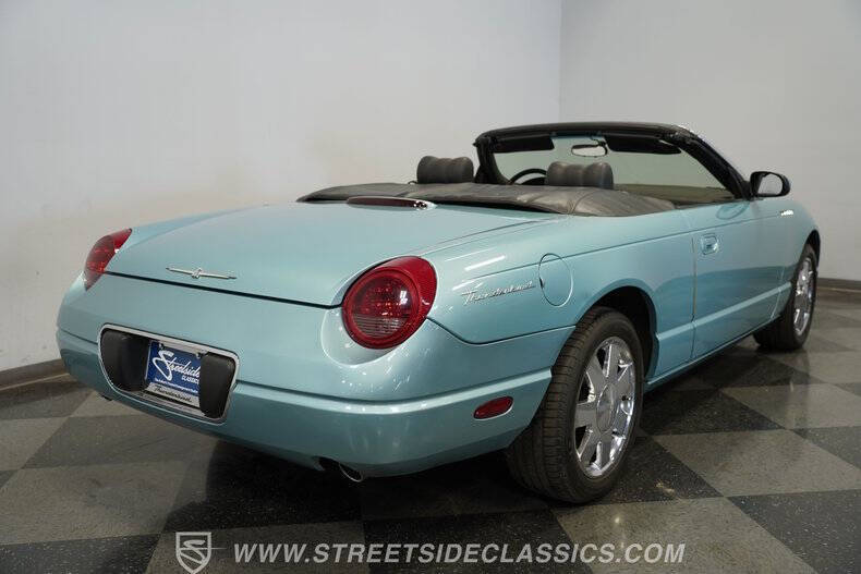 2002 Ford Thunderbird Deluxe