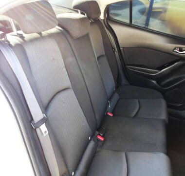 2017 Mazda MAZDA3 Sport