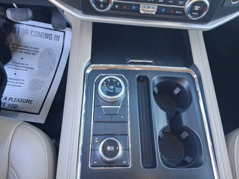 2024 Ford Expedition MAX XLT