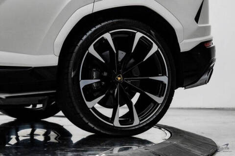 2022 Lamborghini Urus
