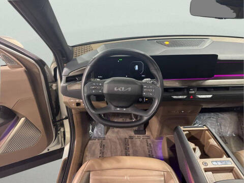 2024 Kia EV9 Land