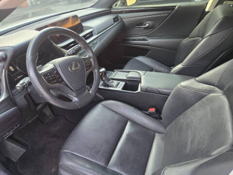 2019 Lexus ES 350 Luxury