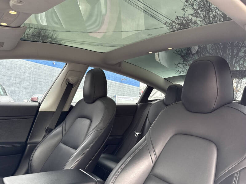 2019 Tesla Model 3 Standard Range Plus