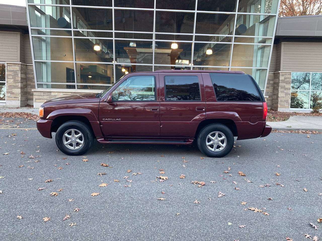 1999 Cadillac Escalade for sale at Vintage Motors USA in Roselle, NJ