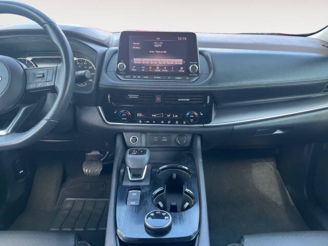 2022 Nissan Rogue SV