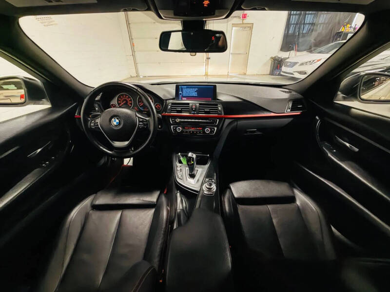 2013 BMW 3 Series 328i