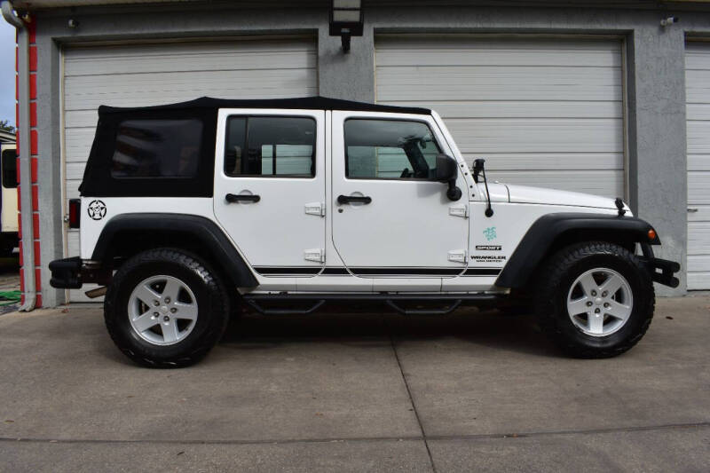 2014 Jeep Wrangler Unlimited Sport photo 43