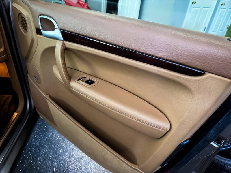 2005 Porsche Cayenne S