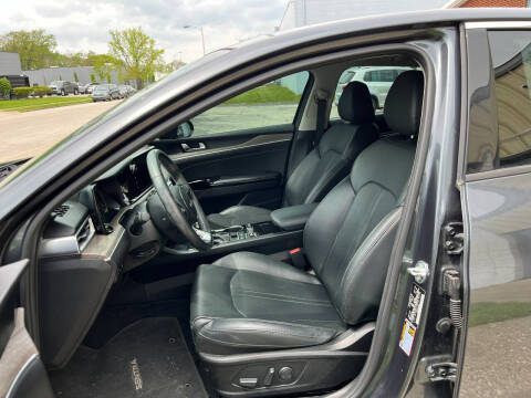 2022 Kia K5 EX