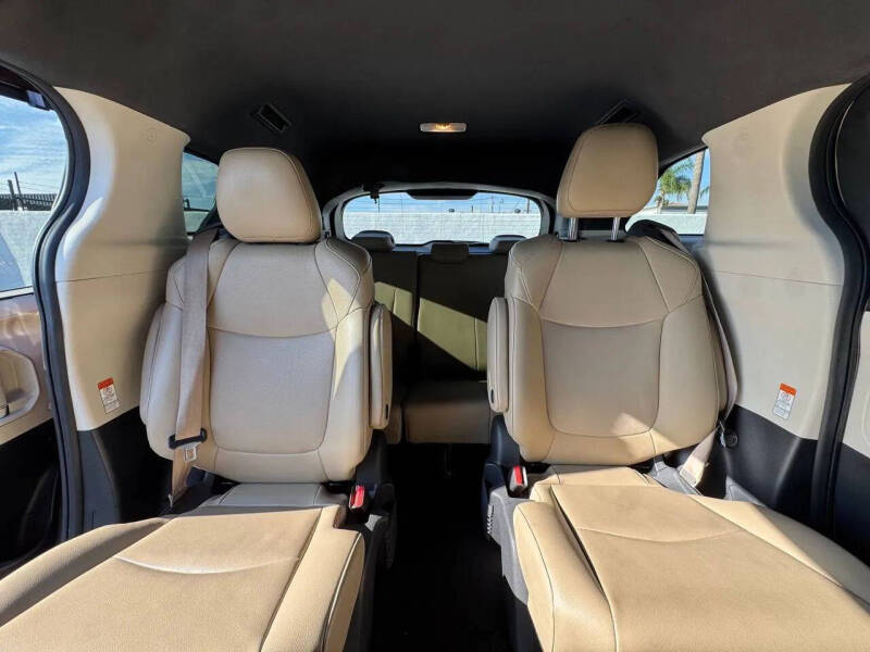 2021 Toyota Sienna