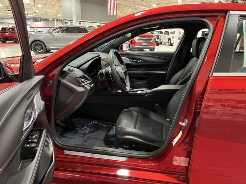 2024 Cadillac CT4 Premium Luxury