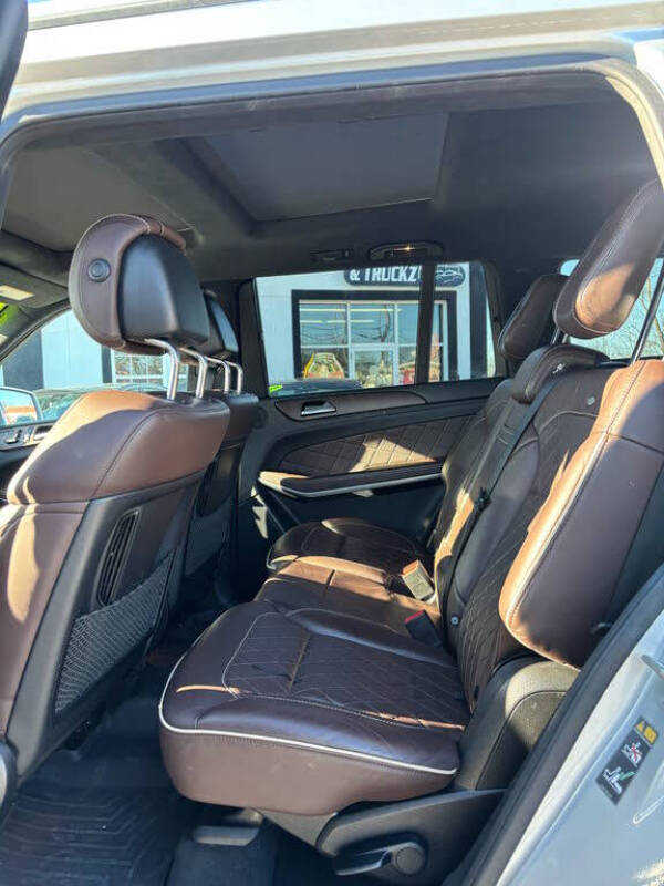 2016 Mercedes-Benz GL-Class GL 550 4MATIC