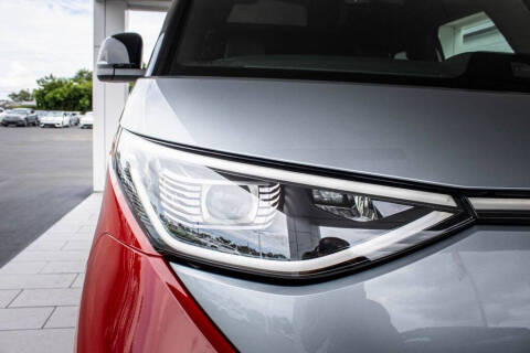 2025 Volkswagen ID. Buzz Pro S Plus