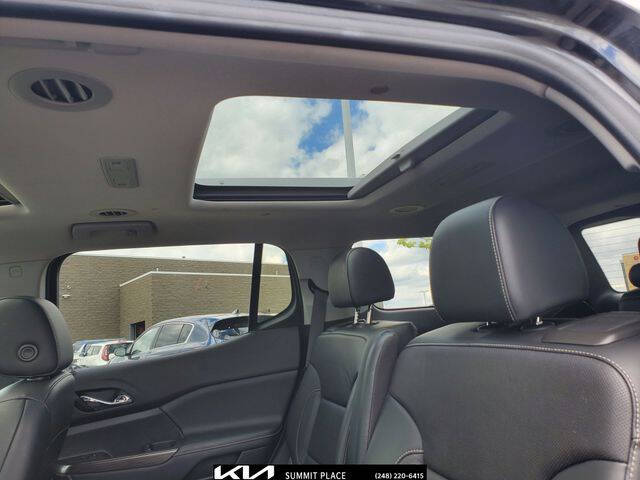 2020 GMC Acadia SLT