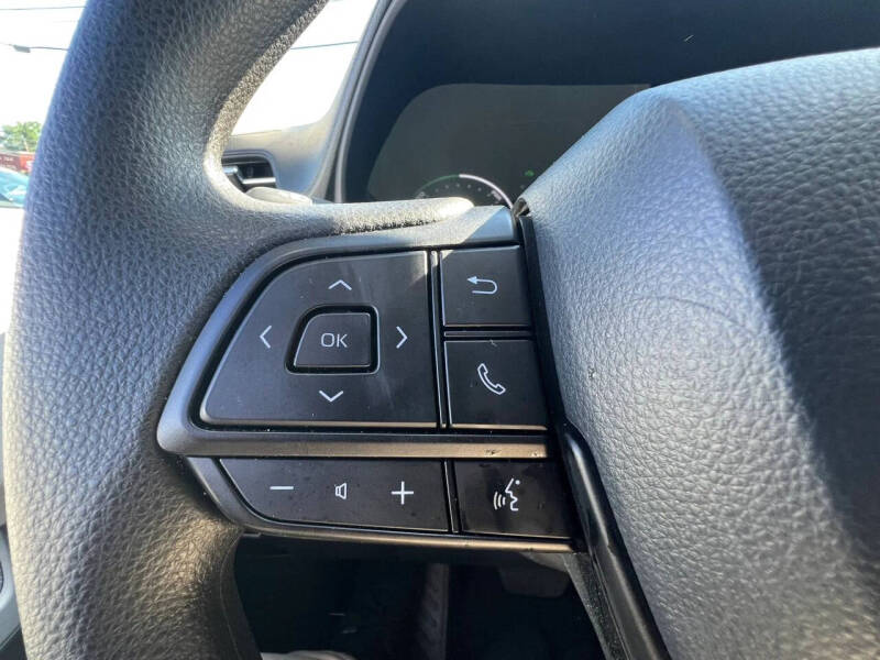 2026 Toyota Sienna LE 8-Passenger