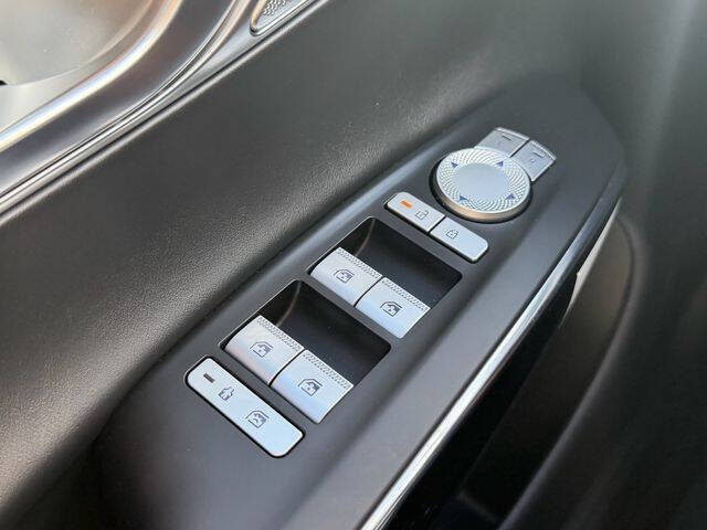 2026 Genesis GV70