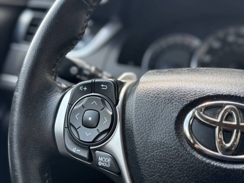 2012 Toyota Camry SE V6