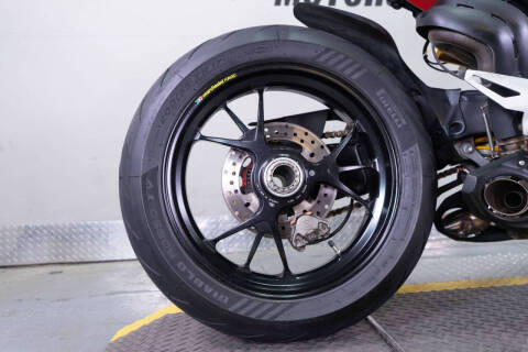 2021 Ducati Streetfighter V4 S