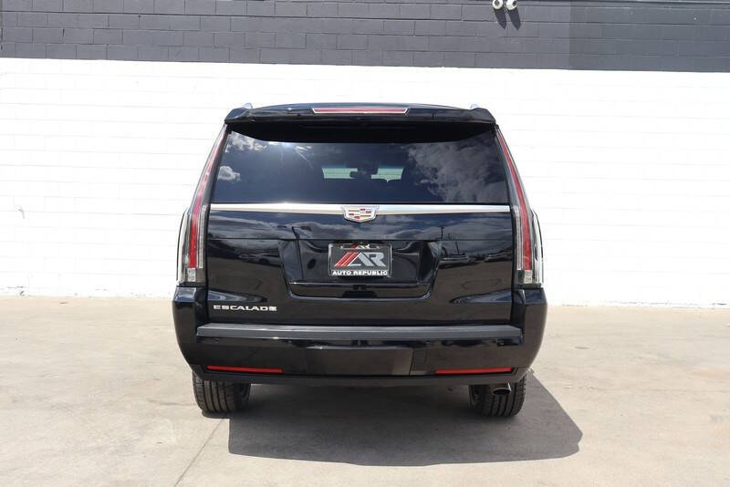 2017 Cadillac Escalade ESV Premium Luxury