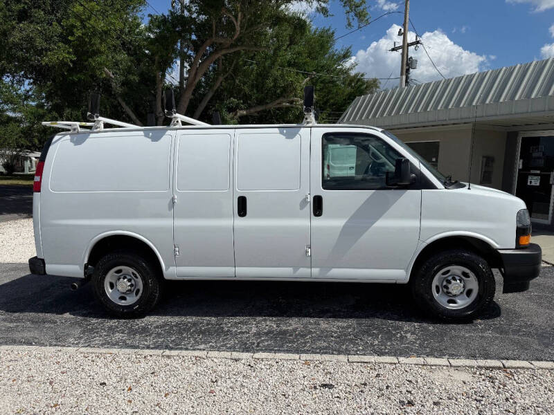 2023 Chevrolet Express 2500