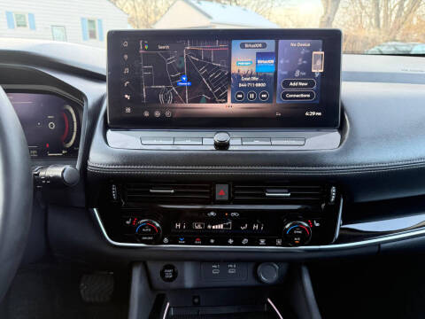 2025 Nissan Rogue SL