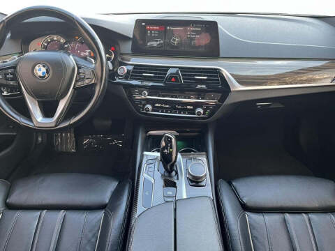 2017 BMW 5 Series 530i