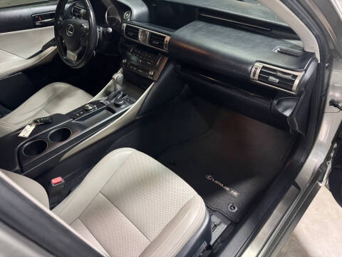 2015 Lexus IS 250