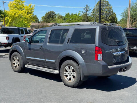 2012 Nissan Pathfinder Silver Edition