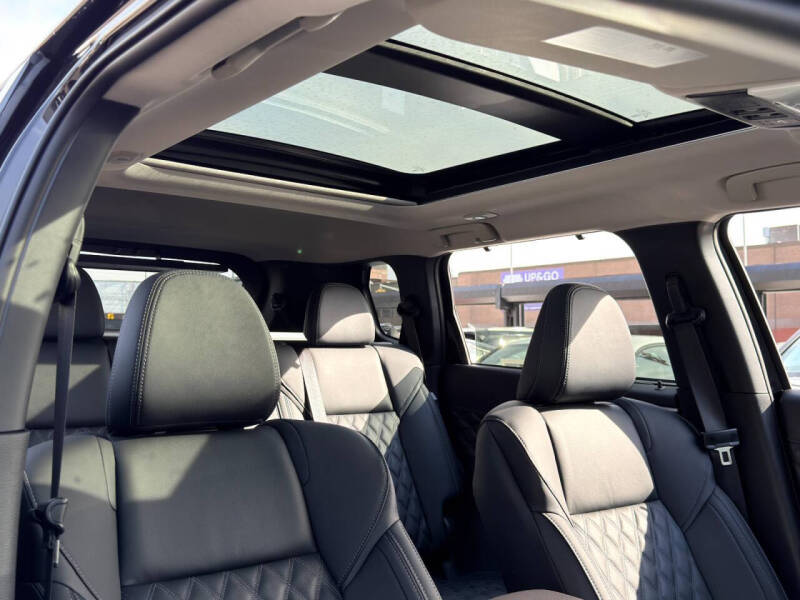 2025 Mitsubishi Outlander PHEV SEL