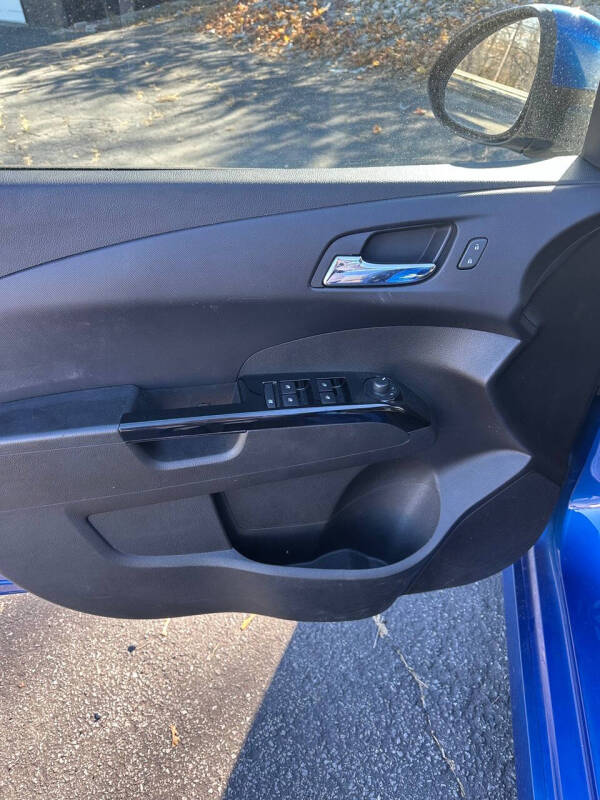 2019 Chevrolet Sonic LT Auto