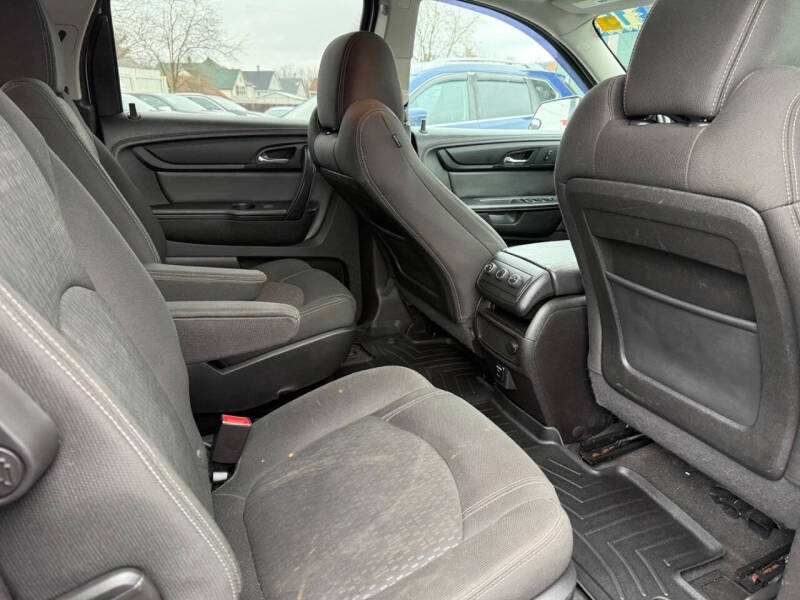 2015 GMC Acadia SLE-2