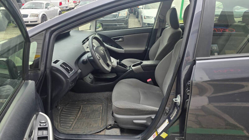 2013 Toyota Prius Two