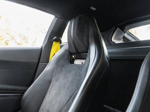 2026 Lotus Emira V6 SE