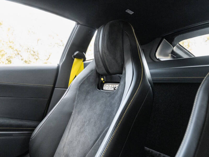 2026 Lotus Emira V6 SE