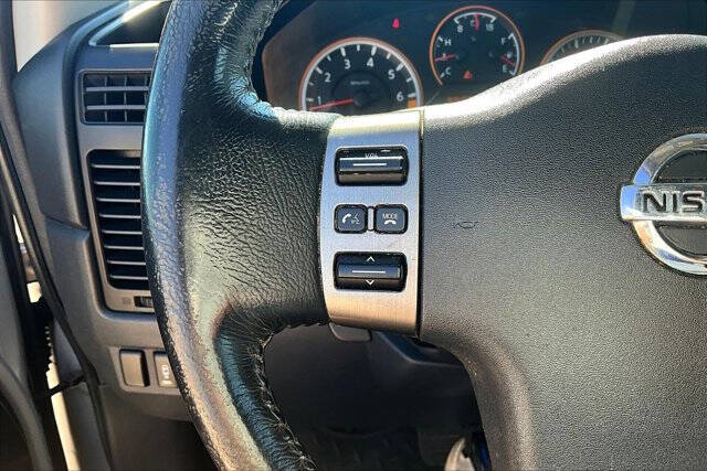 2010 Nissan Titan SE