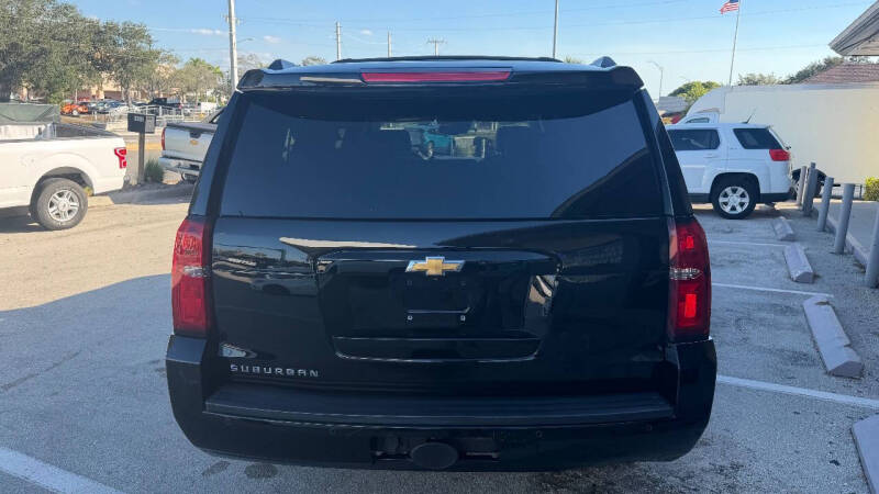 2018 Chevrolet Suburban LT