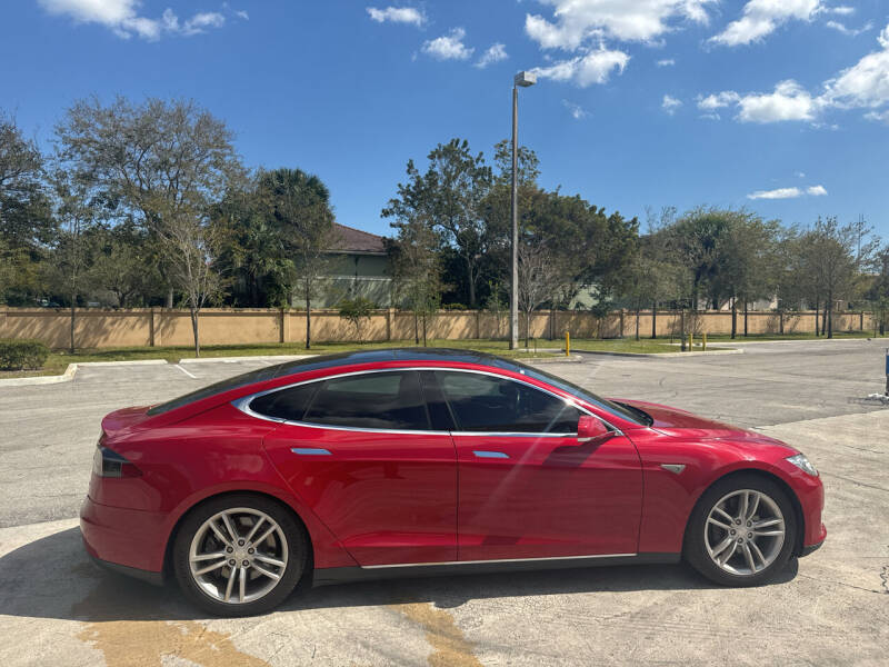 2014 Tesla Model S S photo 6