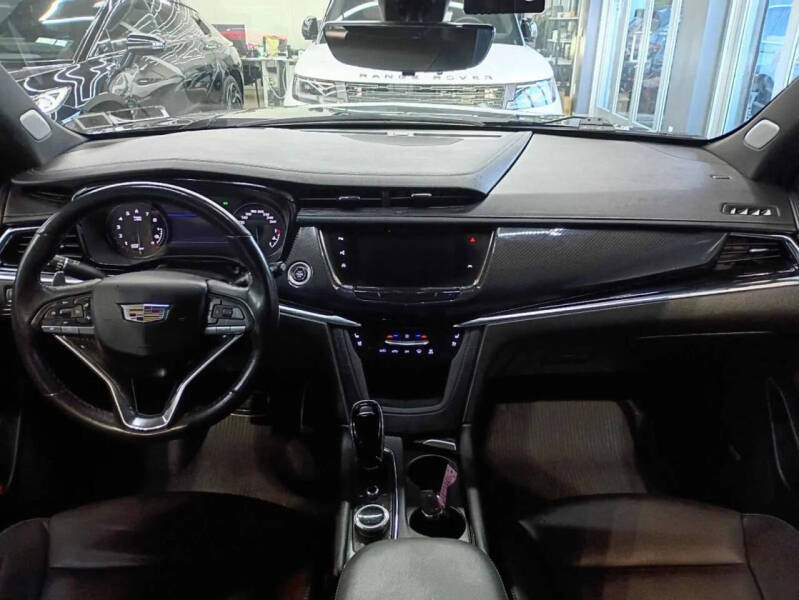 2023 Cadillac XT6 Sport